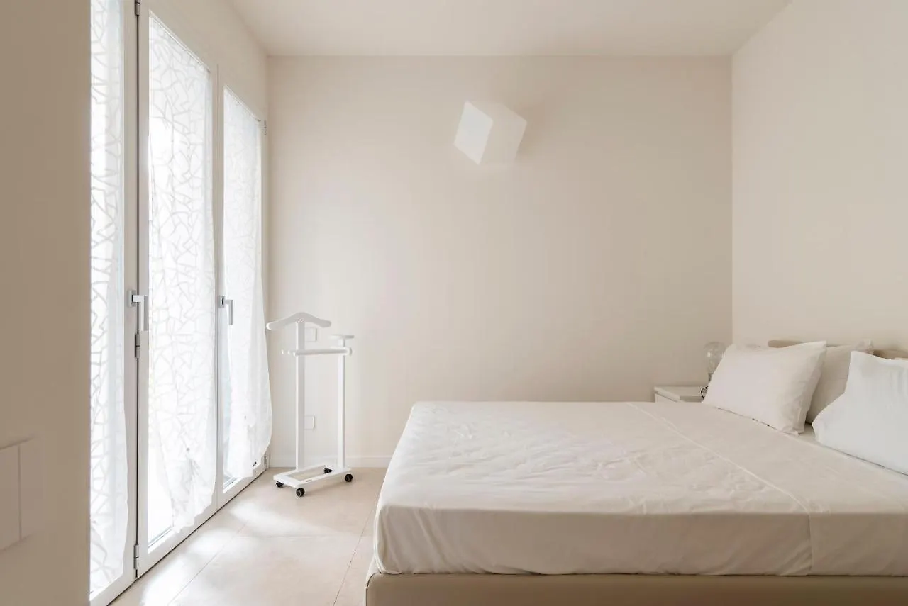 Appartamento LUVI - Flavio Gioia Milano 0*,